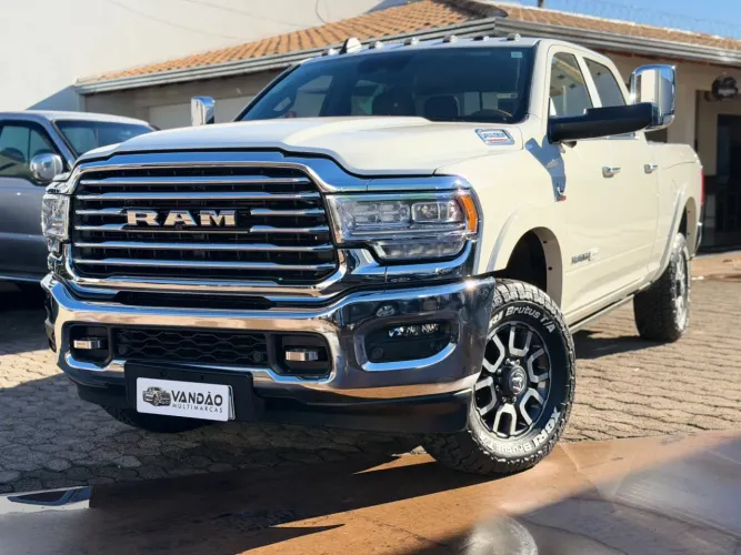 Ram 3500 Limited Longhorn 6.7 TB CD Diesel 2022