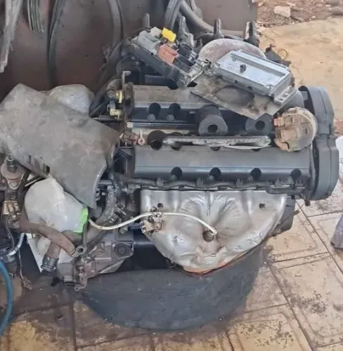 VENDO MOTOR DA CITROËN C4 ELE E 1.6 16V