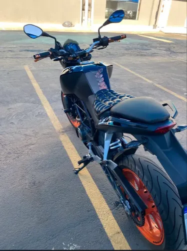 KTM DUKE 200