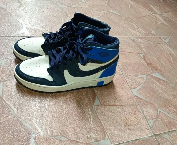 Tênis Vanscy Cano Alto Streetwear Azul e Branco - Tam 42