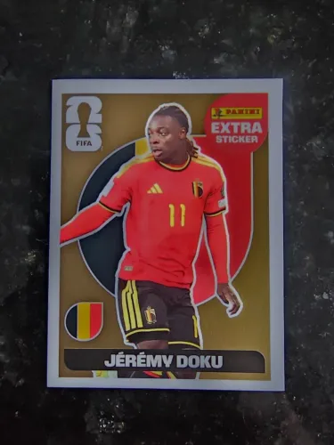 JEREMY DOKU - OURO -  FIGURINHA EXTRA STICKER LEGEND