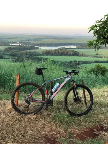 Bicicleta First Athymus 29