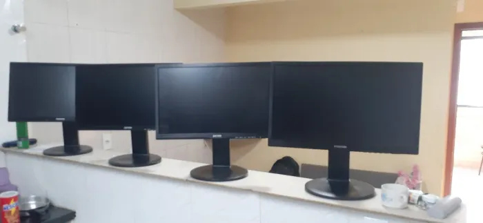 4 monitores 22 polegadas full hd com hdmi Novinho 