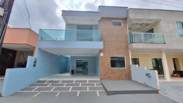 VENDE-SE CASA EM CONDOMÍNIO