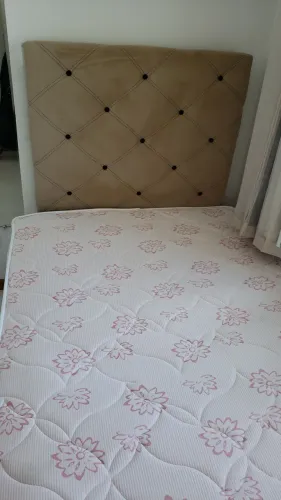 Cama box solteirão- novo
