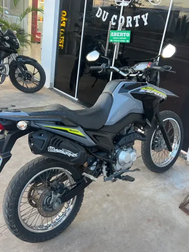 Vende-se broz 2025