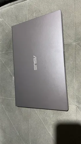 Notebook Asus, seminovo usado apenas 3 vezes