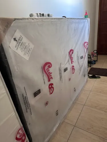 Cama casal com box