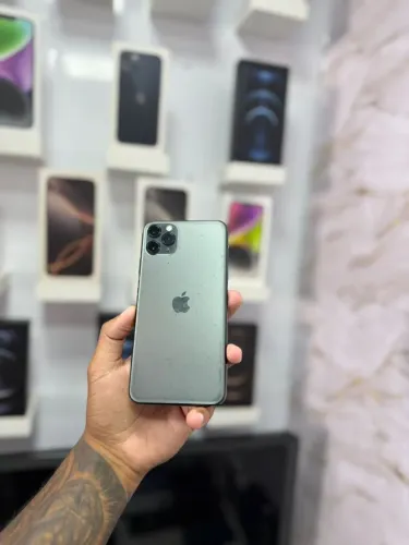 IPHONE 11 PRO MAX 256GB <br>TELA GENUINA<br>R$ 1.599,00