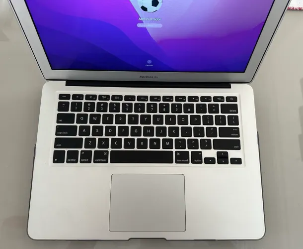 MacBook Air 13-inch 2017