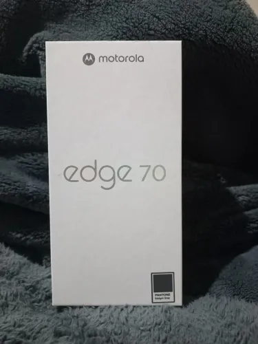 Motorola Edge 70 5G 256GB (Gadget Gray) - Novo / Lacrado na Caixa