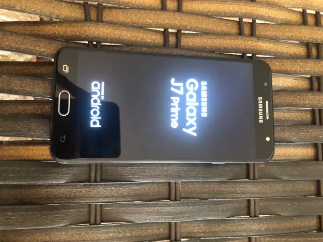 Samsung Galaxy J7 prime