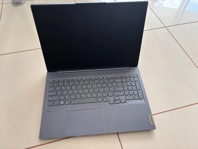 Notebook Lenovo Slim 7 I7 + placa de video dedicada (retirar peças, com defeito)