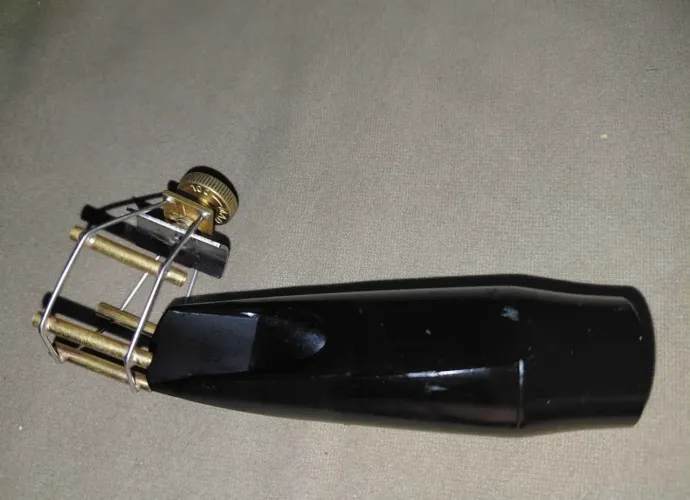 Boquilha Sax Alto Vandoren A45 - Preto