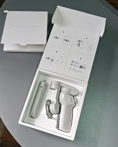 DJI OM 4 Osmo Mobile 4 Gimbal Estabilizador para Celular + Caixa