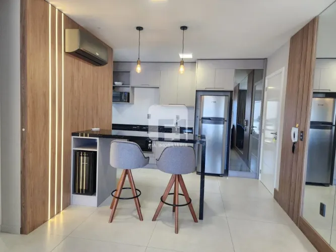 Apartamento de 2 quartos mobiliado em Jurerê