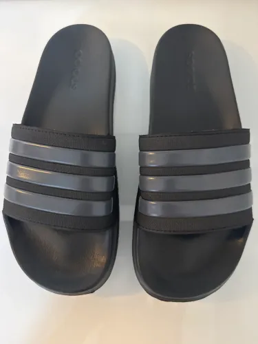 Chinelo adidas