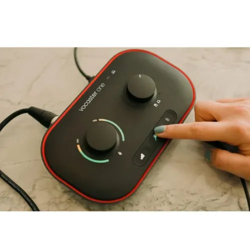 Vocaster One Interface De Audio Podcast Focusrite