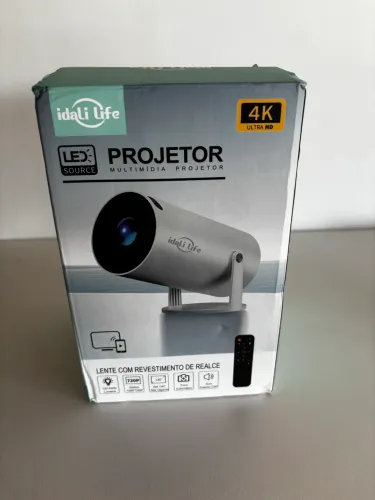 Projetor 4K HD 150? nunca usado com tela de projeção 