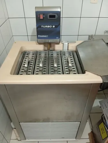 MÁQUINAS PARA FABRICAÇÃO DE PICOLÉS 