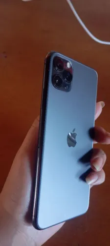 Vende iPhone 11 pro max 256gb