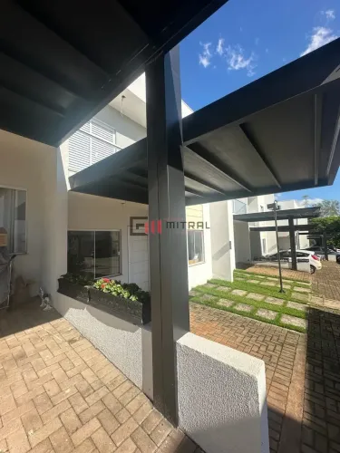 Casa à venda em condominio fechado, 3 dormitorios ( 1 suite), completa em planejados, Terr