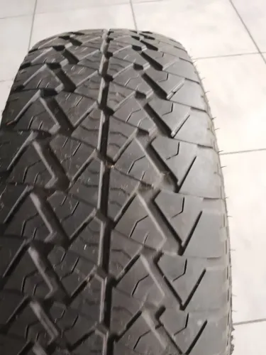 Pneu 245/70/16