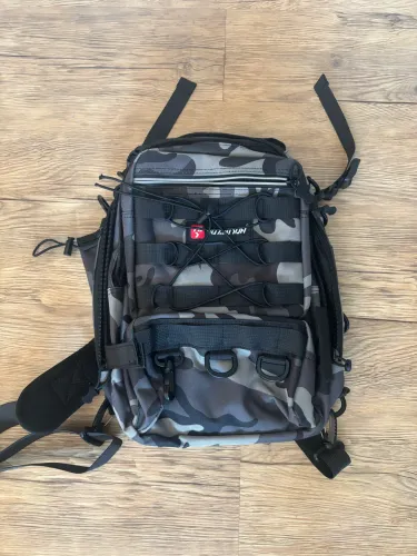 Mochila para esportes e pesca 
