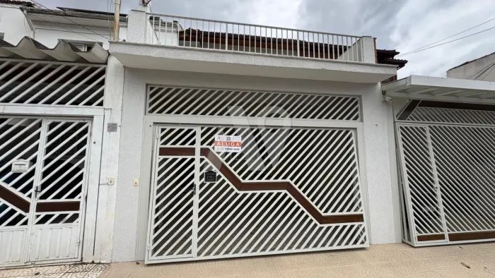 Casa Comercial para Alugar - 100m² - 6 Salas - 1 vaga - Vila Romana