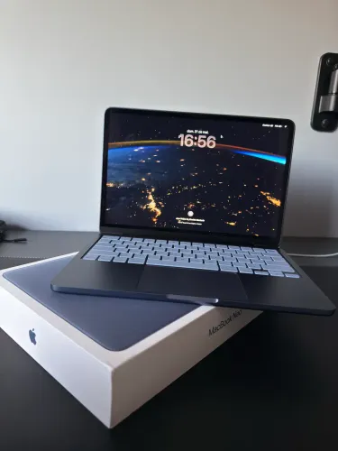 MacBook Neo Indigo 512 GB
