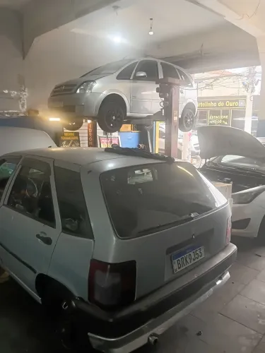 PRECISO DE UM MECANICO COM EXPERIENCIA