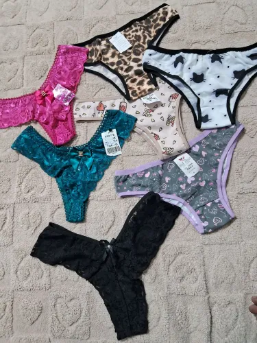 Vendo lote de roupas e peças íntimas