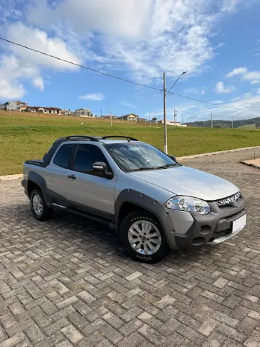 Fiat Strada Adventure1.8/ 1.8 Locker Flex CD 2013