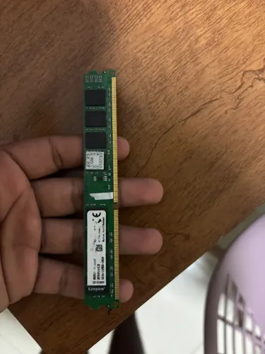 Kingston ValueRAM de 4GB DDR3 (1600MHz)