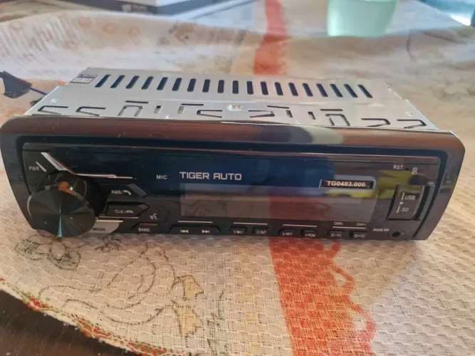 Auto rádio Tiger com Bluetooth
