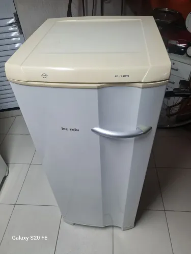 Freezer Electrolux 180 litros