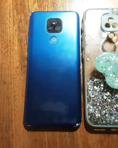 Motorola Moto E7 Plus funcionando perfeitamente 