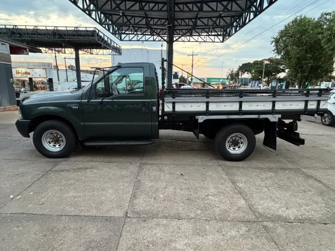Ford F-350 3.9 Cummins Turbo Diesel Mec. 2005