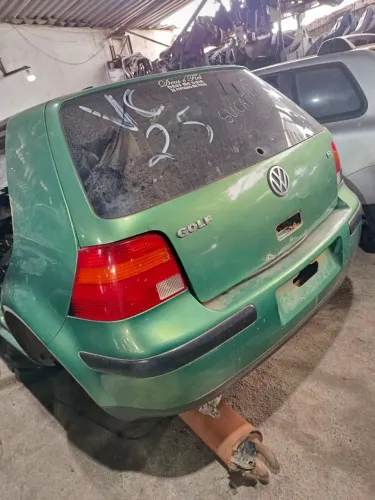 Golf 2001 retirada peças sucata
