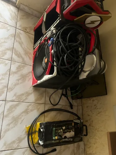 VENDO OU TROCO CAIXA TRIO