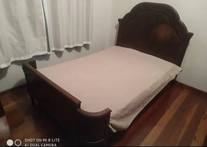 Cama de viúva antiga. Maria Antonieta