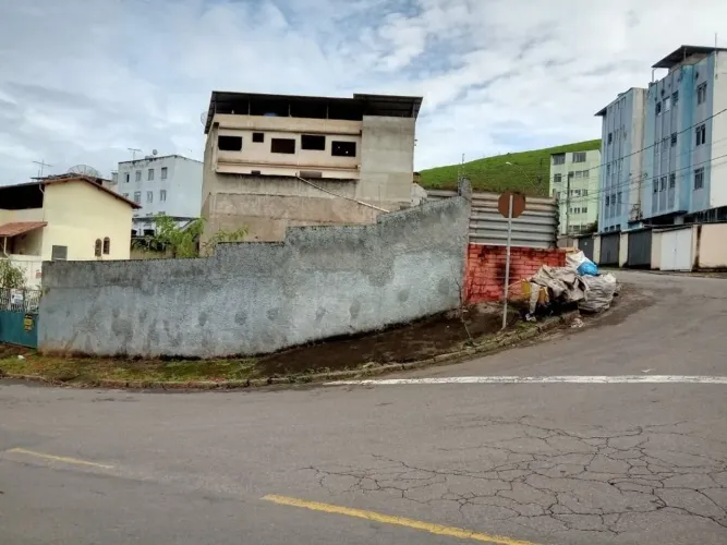 Lote / Terreno - Bandeirantes