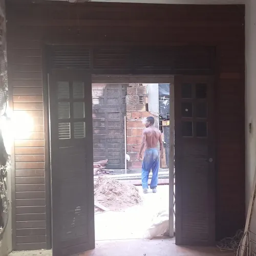 Vendo linda porta rústica 