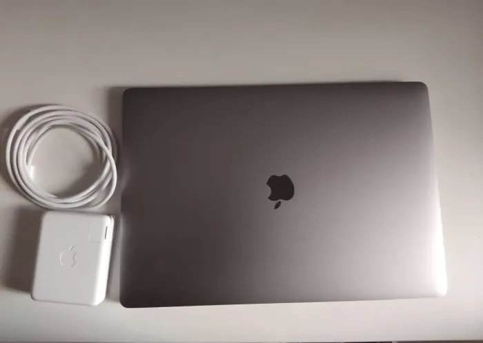 MacBook pro 16 polegadas 