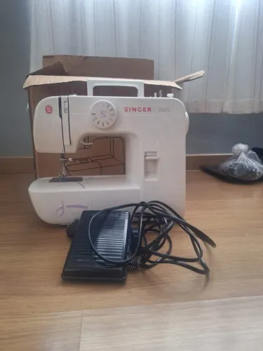 VENDO MÁQUINA DE COSTURA SINGER START