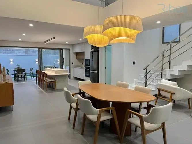 Casa em Condomínio de Luxo com 3 Suítes e 238m² no Recanto Quarto Centenário, Jundiaí-SP -