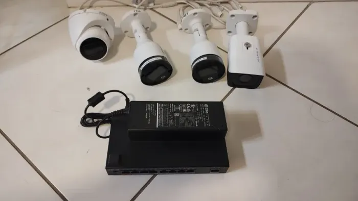 Kit Segurança Profissional 4K (Ultra HD) - 4 Câmeras Dahua + Switch PoE