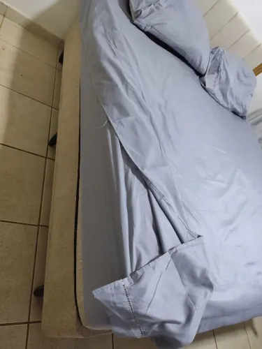 Cama Box Queen e colchão de molas ensacadas