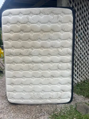 Cama box casal com colchão (ZAP) 34 9 *. Retirar na praia do sonho