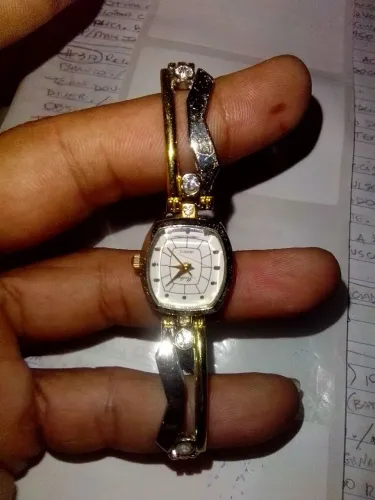 RELÓGIO FEMININO QUARTZ - ESTILO CLÁSSICO